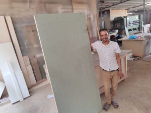 نجار ابواب خشب ممتاز في جدة
