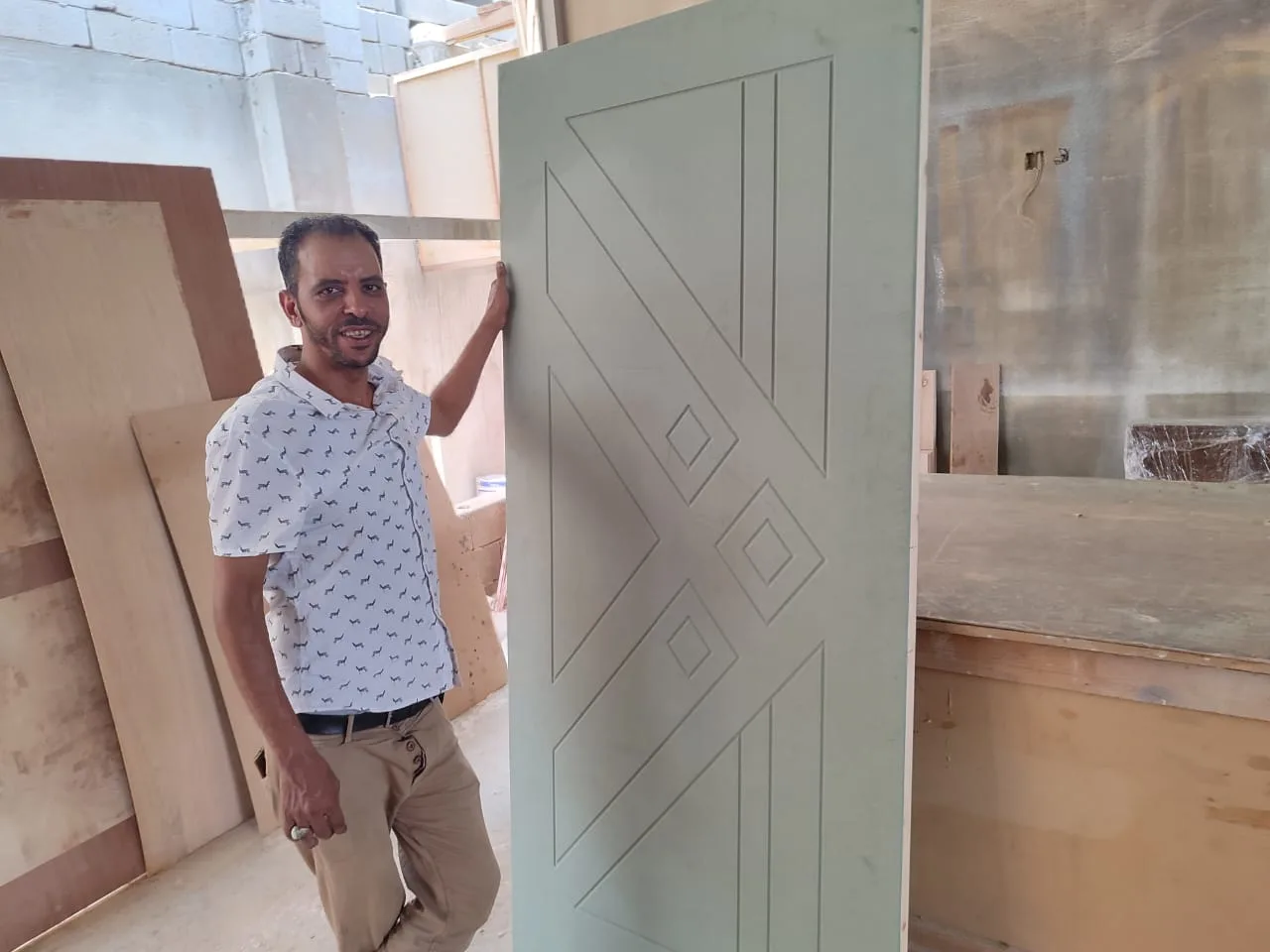نجار في جدة
